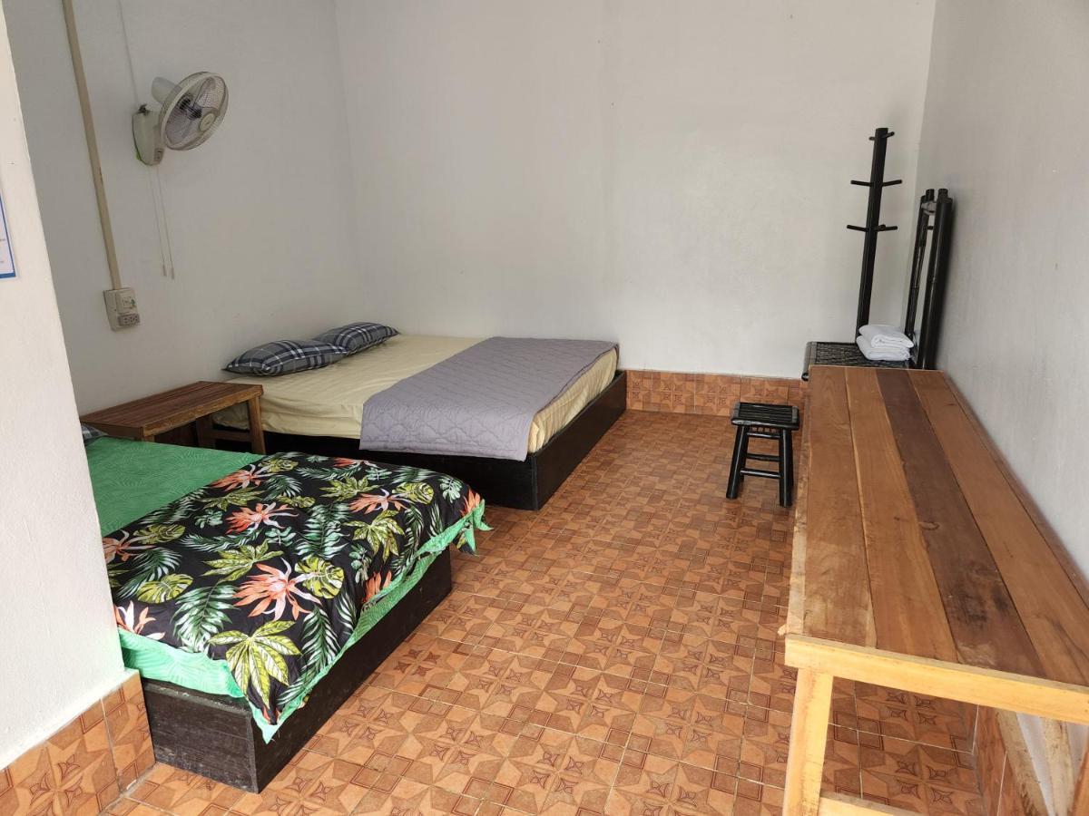 Blue Guesthouse Vang Vieng Eksteriør billede
